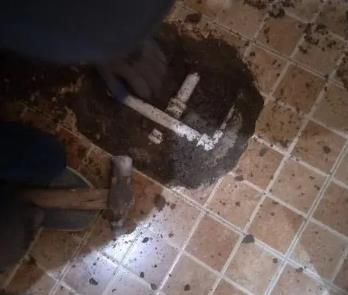 梁河卫生间漏水维修公司为您分享下卫生间渗水如何处理及注意事项